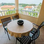 Sunce Rab Apartman